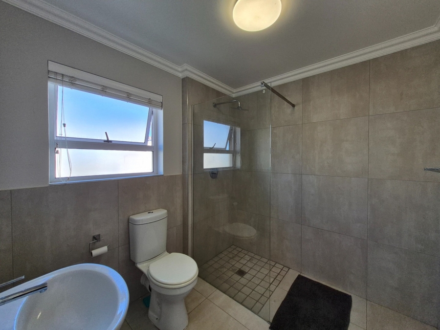 1 Bedroom Property for Sale in Sunningdale Western Cape